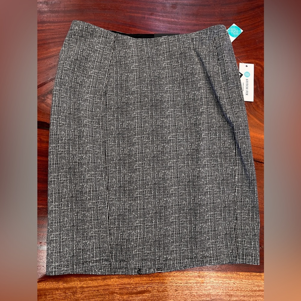 NWT Liverpool Bia Black and White Herringbone Plaid Pencil Skirt - 12P